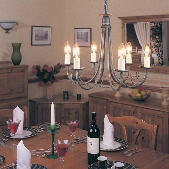 fekete klasszikus csillar etkezo asztal fole kovascsoltvas elegans nappali vilagitas mediterran lampa rusztikus villa kastely etterem olcso projekt lampa jo ar ertek aranyu lameridiana lampak.jpg